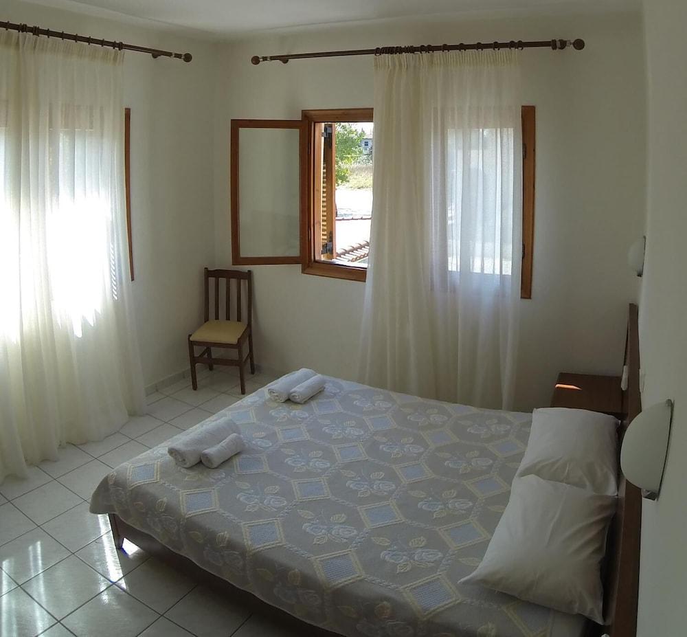 Hotel Argo Siviri Esterno foto